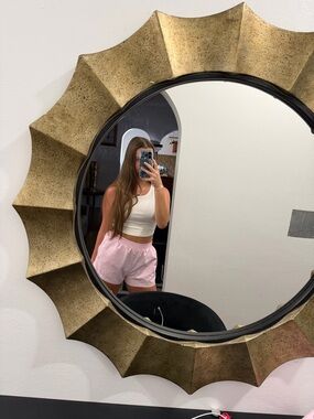 Meet your Posher, Marina